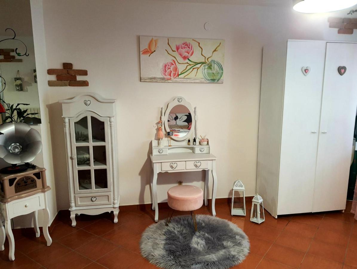 Shabby Chic Rooms Con Cucina E Giardino Privato Pomarico Extérieur photo