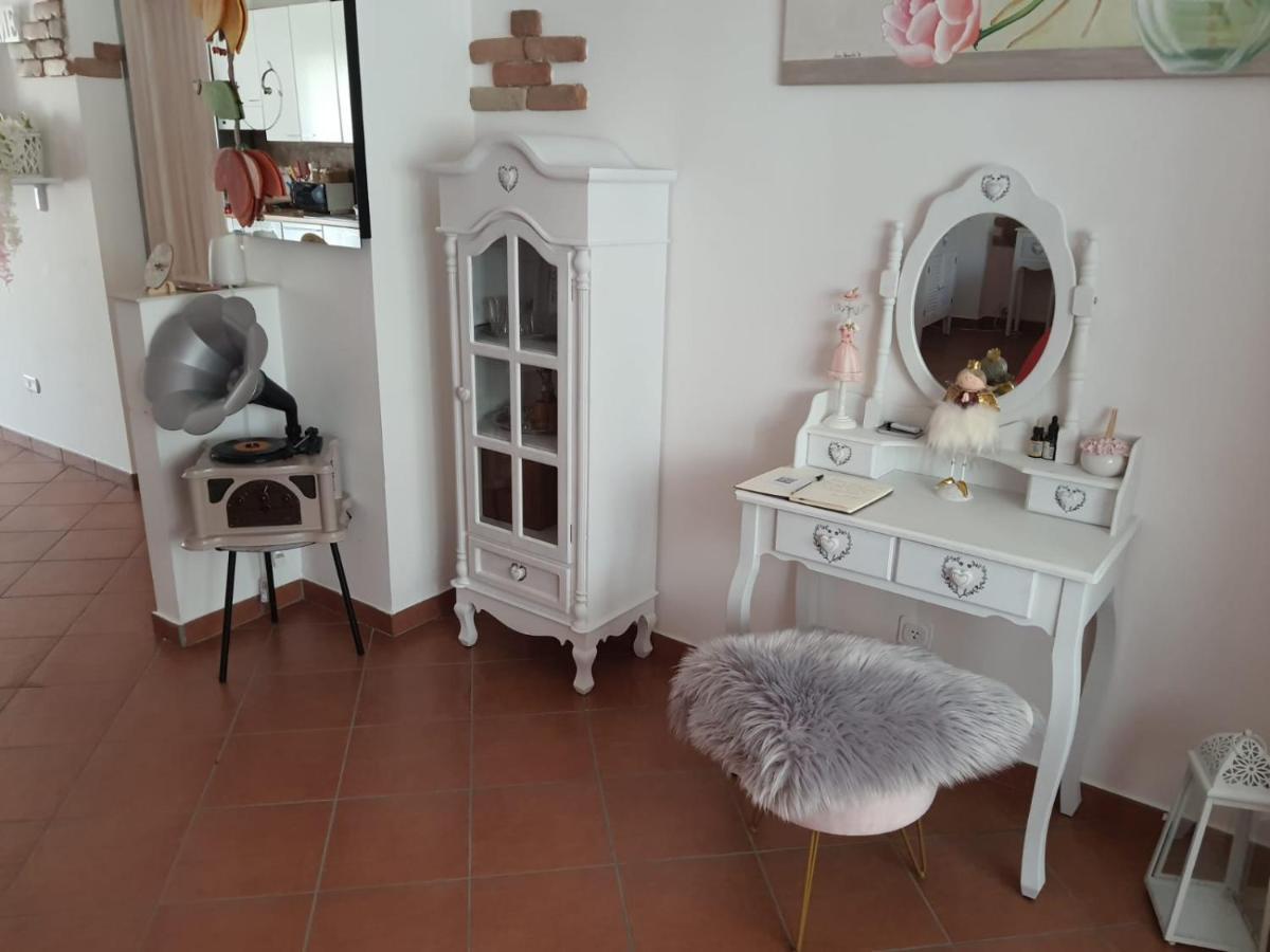 Shabby Chic Rooms Con Cucina E Giardino Privato Pomarico Extérieur photo
