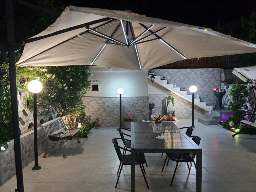 Shabby Chic Rooms Con Cucina E Giardino Privato Pomarico Extérieur photo